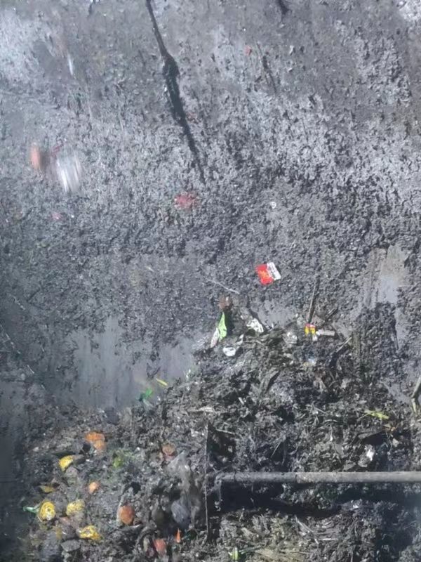 钟山污水池清理